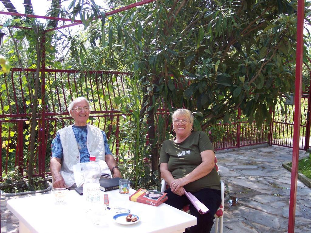 Guest House Villa Kosa Bijela Exteriör bild